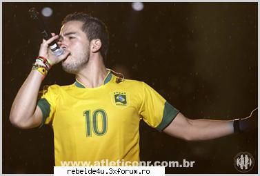 dea obisnuit ...picz>:) a23a