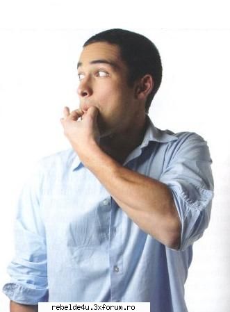 dea obisnuit ...picz>:) caras2.... super tare poza Loca por poncho