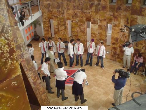 scene din novela a4a