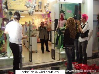 magazinul lui anahi din mexic!!! a6a