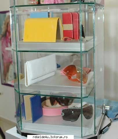 magazinul lui anahi din mexic!!! shasea