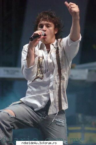 first imi place poza shi vreau dau shi