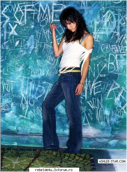 Ashlee Simpson :x - schwarz_girl_heart - Music...
