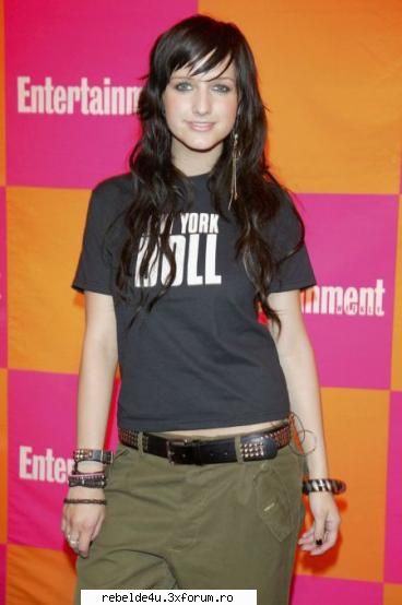 Ashlee Simpson :x - schwarz_girl_heart - Music...