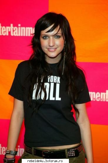 Ashlee Simpson :x - schwarz_girl_heart - Music...
