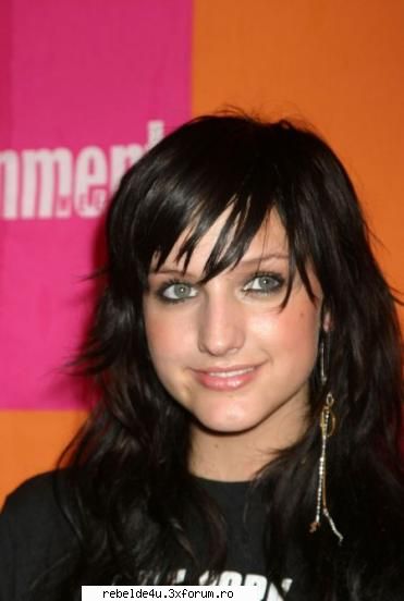 Ashlee Simpson :x - schwarz_girl_heart - Music...