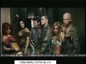 Capturi din clipul ,,Ser o parecer" - schwarz_girl_heart - Y soy rebelde.....