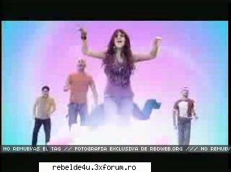 Capturi din clipul ,,Ser o parecer" - schwarz_girl_heart - Y soy rebelde.....
