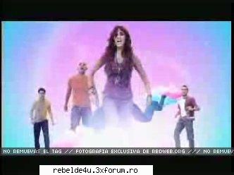 Capturi din clipul ,,Ser o parecer" - schwarz_girl_heart - Y soy rebelde.....