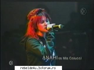 Capturi din clipurile RBD - schwarz_girl_heart - Y soy rebelde.....