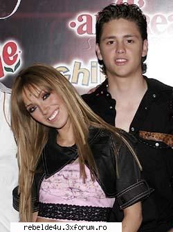 Cu cine se potriveste Anny? - mie mi se pare k se potriveshte cu ucker - Anahi