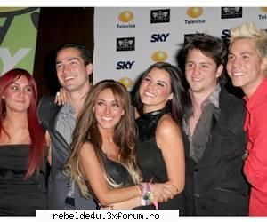 RBD-La Familia - schwarz_girl_heart - Y soy rebelde.....