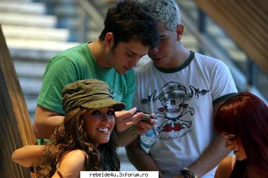 RBD-La Familia - schwarz_girl_heart - Y soy rebelde.....