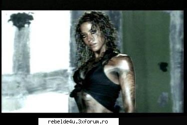 `/`/Shakira`/`/ - schwarz_girl_heart - Music...