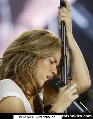 `/`/Shakira`/`/ - schwarz_girl_heart - Music...