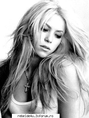 `/`/Shakira`/`/ - schwarz_girl_heart - Music...