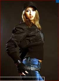 andreea b - schwarz_girl_heart - Music...