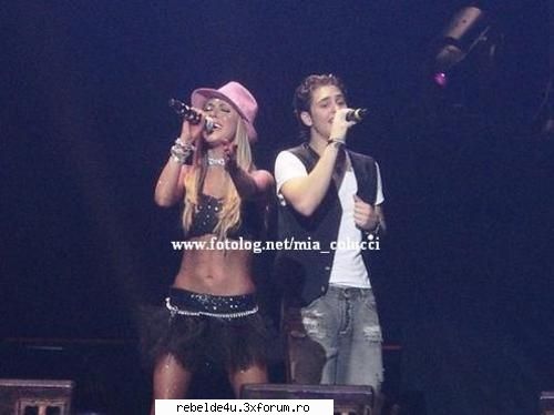 chris se potriveste cu anahi??? - schwarz_girl_heart - Christopher