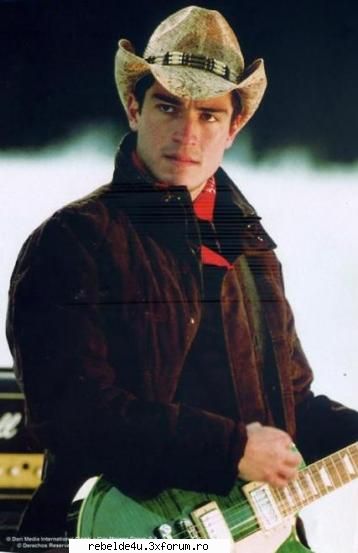 dea dea...vatzy obisnuit ...picz>:) - schwarz_girl_heart - Poncho
