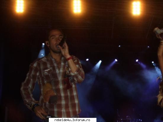 dea dea...vatzy obisnuit ...picz>:) - anita1907 - Poncho