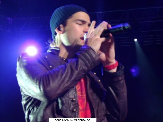 dea dea...vatzy obisnuit ...picz>:) - anita1907 - Poncho