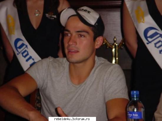 dea dea...vatzy obisnuit ...picz>:) - miky_16 - Poncho