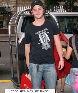 first step?photos..>:) - miky_16 - Christopher
