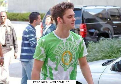 first step?photos..>:) - schwarz_girl_heart - Christopher