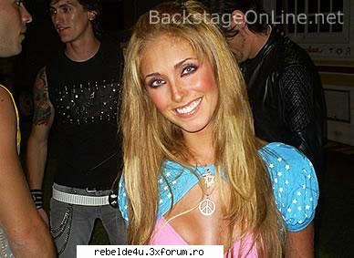 poze - schwarz_girl_heart - Anahi