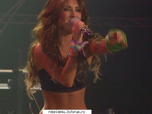 poze - schwarz_girl_heart - Anahi