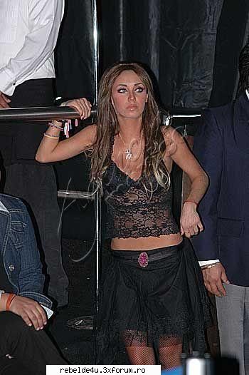 poze - schwarz_girl_heart - Anahi