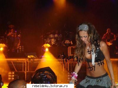 poze - schwarz_girl_heart - Anahi