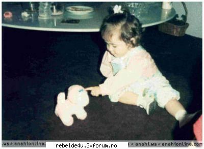 poze cu anahi mik - schwarz_girl_heart - Anahi