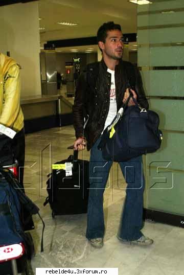 poze cu rbd &/sau rebelde - RBD al aeropuerto de Mexico( ) - Y soy rebelde.....